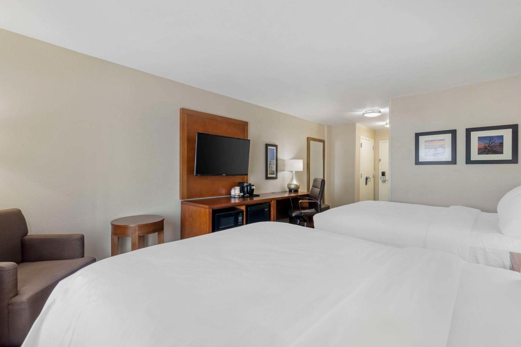 Comfort Inn & Suites ブランズウィック エクステリア 写真
