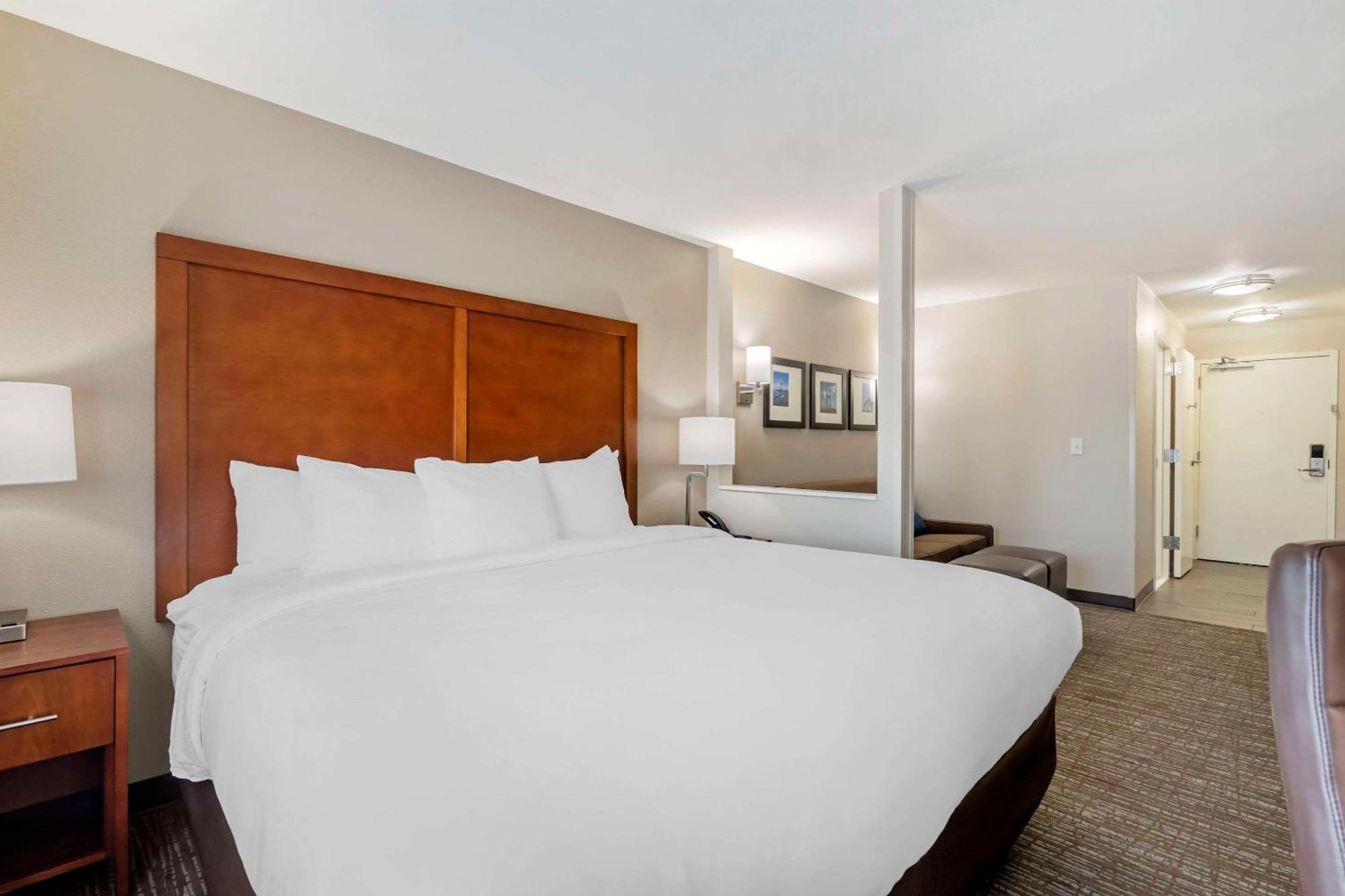 Comfort Inn & Suites ブランズウィック エクステリア 写真