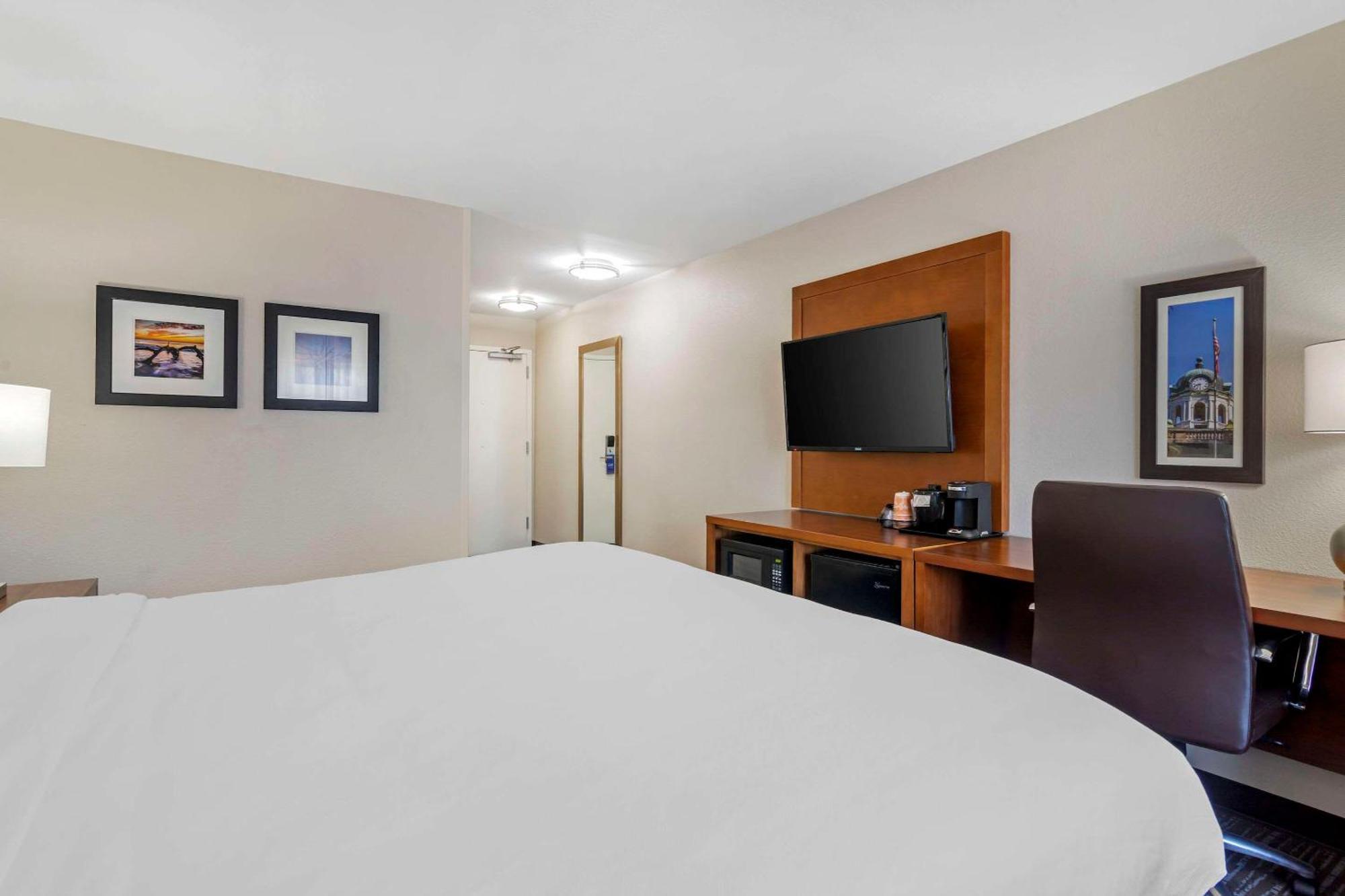 Comfort Inn & Suites ブランズウィック エクステリア 写真